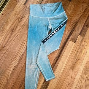 teeki Blue Moon hot pant leggings